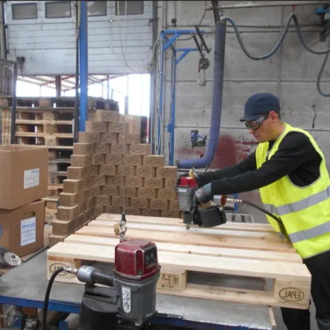 Paletterie - Production et réparation de palettes - Ateliers de Tertre